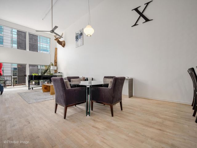 203 S Sangamon Street 310, Chicago, IL 60607