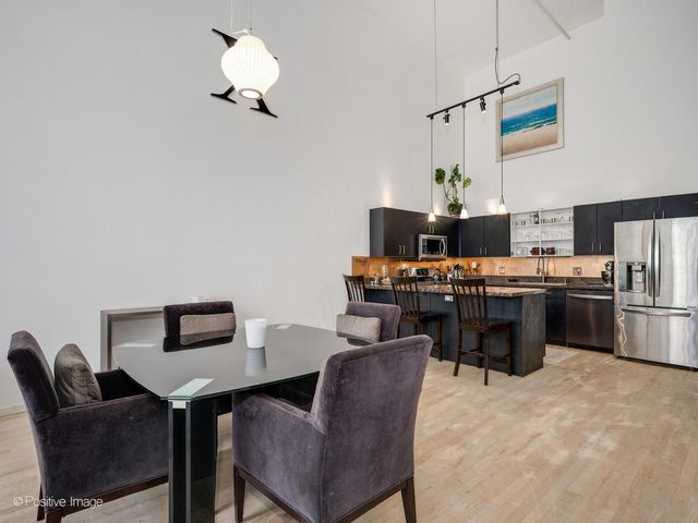 203 S Sangamon Street 310, Chicago, IL 60607