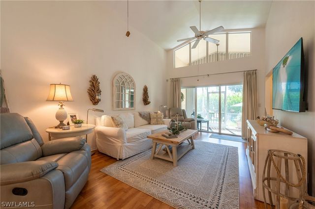 129 Sabal Lake DR, Naples, FL 34104