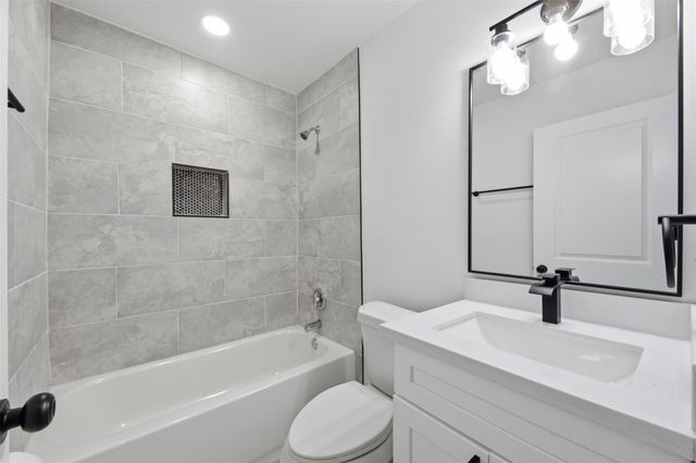 1415 Taylor Avenue, Pasadena, TX 77506