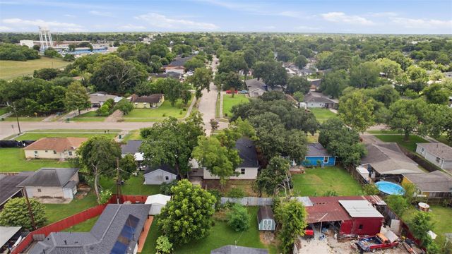 1415 Taylor Avenue, Pasadena, TX 77506