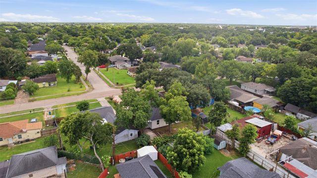 1415 Taylor Avenue, Pasadena, TX 77506