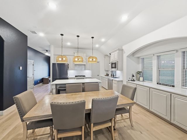 1248 Starlight Avenue, Aubrey, TX 76227