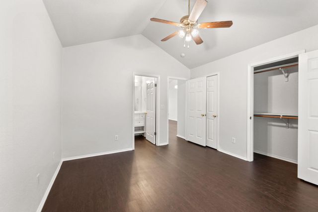 160 Prairie Springs LOOP, Georgetown, TX 78626