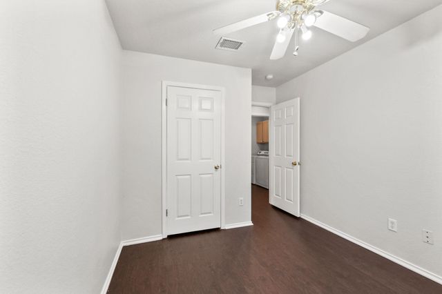 160 Prairie Springs LOOP, Georgetown, TX 78626