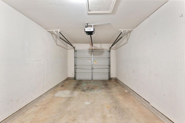 160 Prairie Springs LOOP, Georgetown, TX 78626