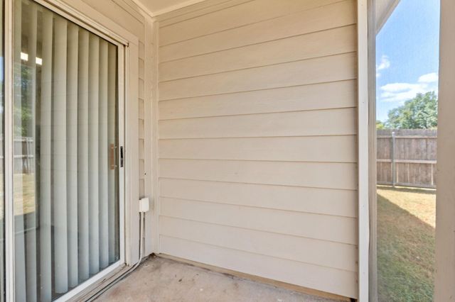 160 Prairie Springs LOOP, Georgetown, TX 78626