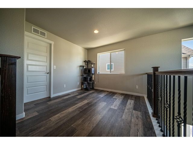 2402 Barela Dr, Berthoud, CO 80513