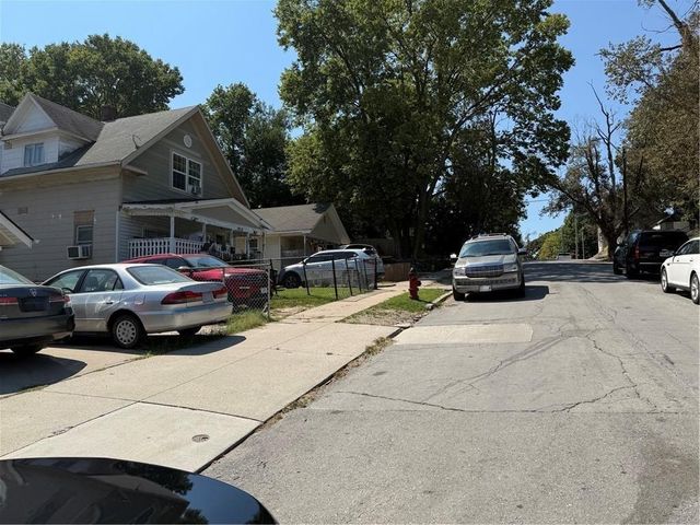 6621 E 12th Terrace, Kansas City, MO 64126
