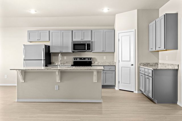 2504 S County Rd 110, Midland, TX 79706