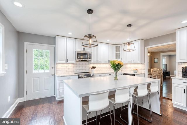 5145 BARTHOLOW RD, Sykesville, MD 21784