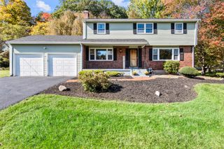 10 Butternut Drive, Bloomfield, CT 06002
