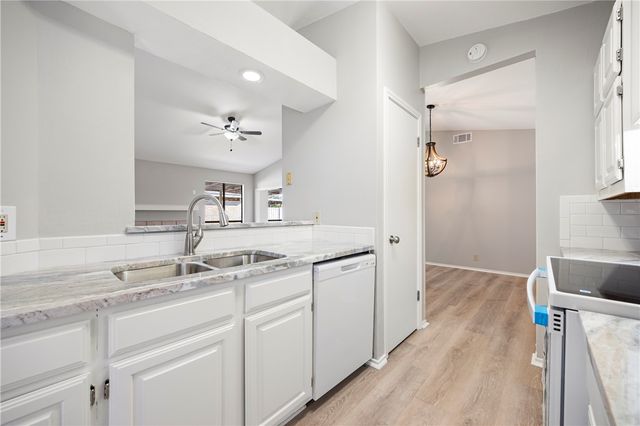 7145 Brookedge, Corpus Christi, TX 78414