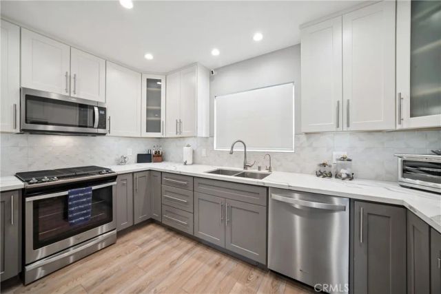 8434 Oakdale Avenue, Winnetka, CA 91306