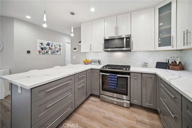 8434 Oakdale Avenue, Winnetka, CA 91306