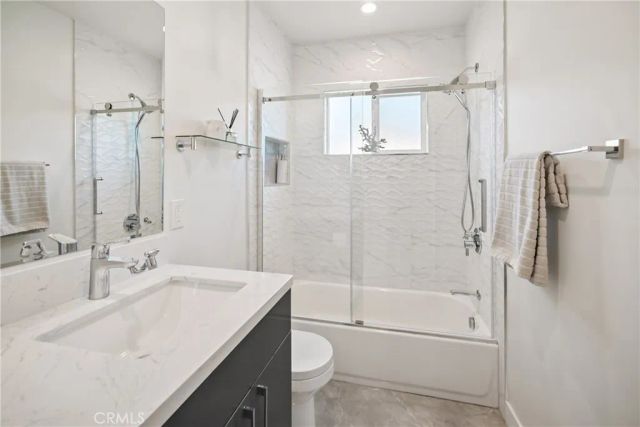 8434 Oakdale Avenue, Winnetka, CA 91306