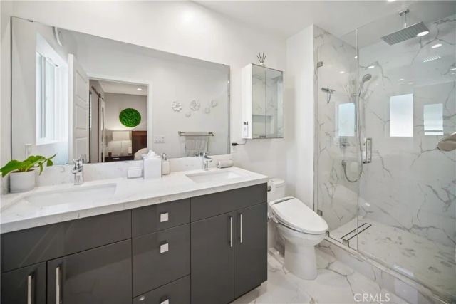 8434 Oakdale Avenue, Winnetka, CA 91306