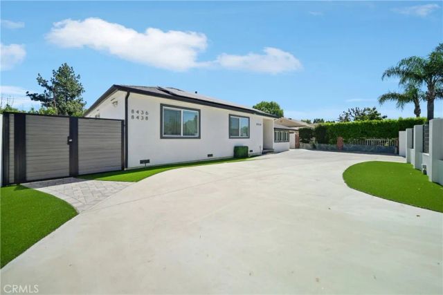 8434 Oakdale Avenue, Winnetka, CA 91306
