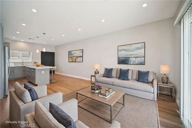 8434 Oakdale Avenue, Winnetka, CA 91306