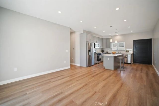 8434 Oakdale Avenue, Winnetka, CA 91306