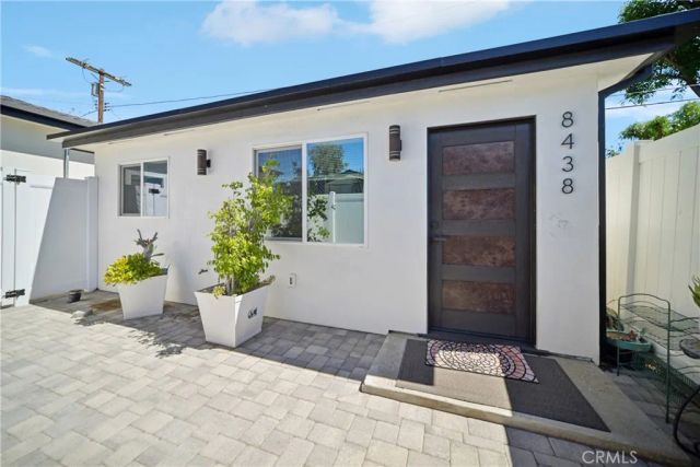 8434 Oakdale Avenue, Winnetka, CA 91306