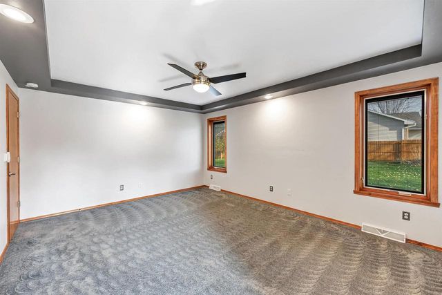 479 EARNHARDT COURT, Green Bay, WI 54311