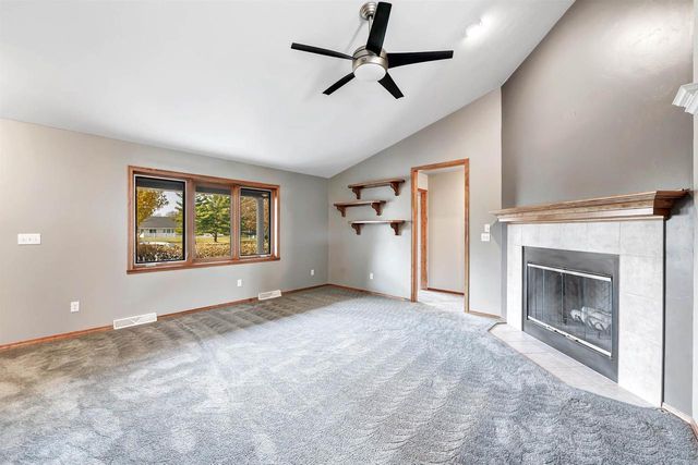 479 EARNHARDT COURT, Green Bay, WI 54311