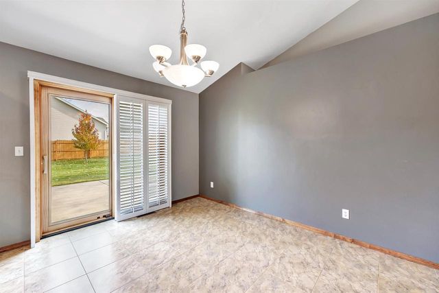 479 EARNHARDT COURT, Green Bay, WI 54311