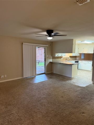 2545 Phelps Street, Stephenville, TX 76401