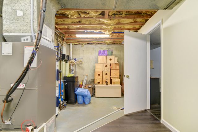 223 Cahas Mountain RD, Boones Mill, VA 24065