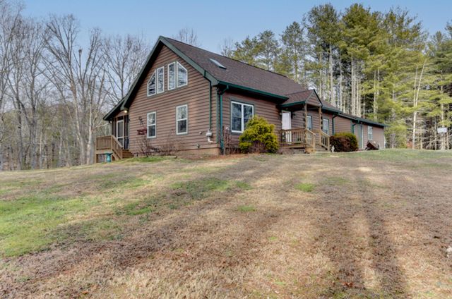 223 Cahas Mountain RD, Boones Mill, VA 24065