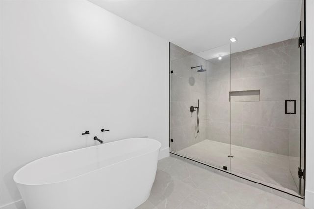 160 Isle Of Venice Drive 302, Fort Lauderdale, FL 33301