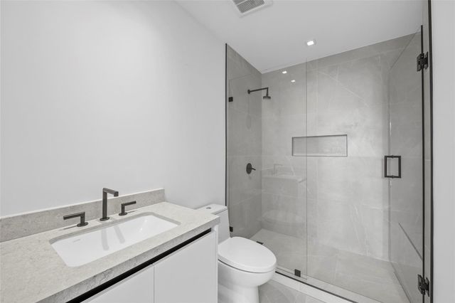 160 Isle Of Venice Drive 302, Fort Lauderdale, FL 33301