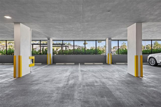 160 Isle Of Venice Drive 302, Fort Lauderdale, FL 33301