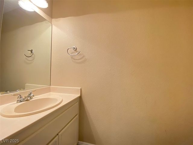 5266 Souvenir Lane, Las Vegas, NV 89118