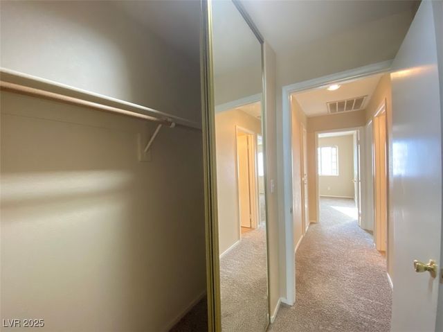 5266 Souvenir Lane, Las Vegas, NV 89118