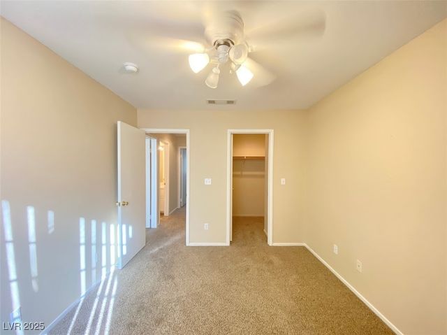 5266 Souvenir Lane, Las Vegas, NV 89118