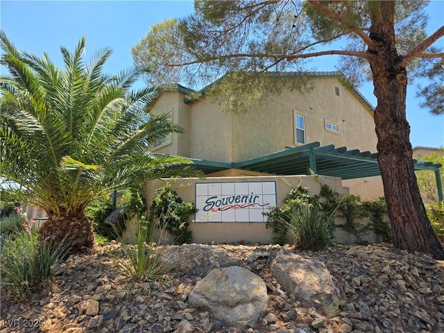 5266 Souvenir Lane, Las Vegas, NV 89118