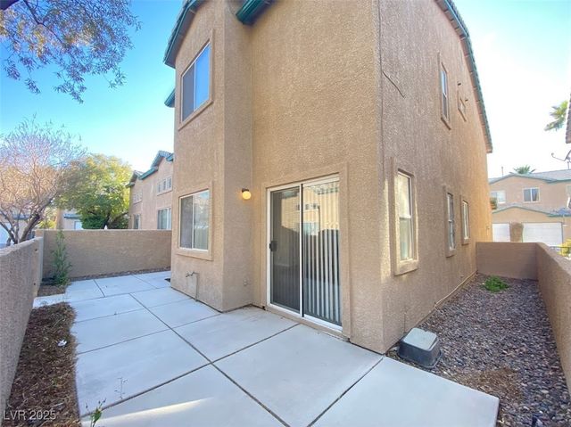 5266 Souvenir Lane, Las Vegas, NV 89118