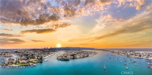 300 Cagney 206, Newport Beach, CA 92663