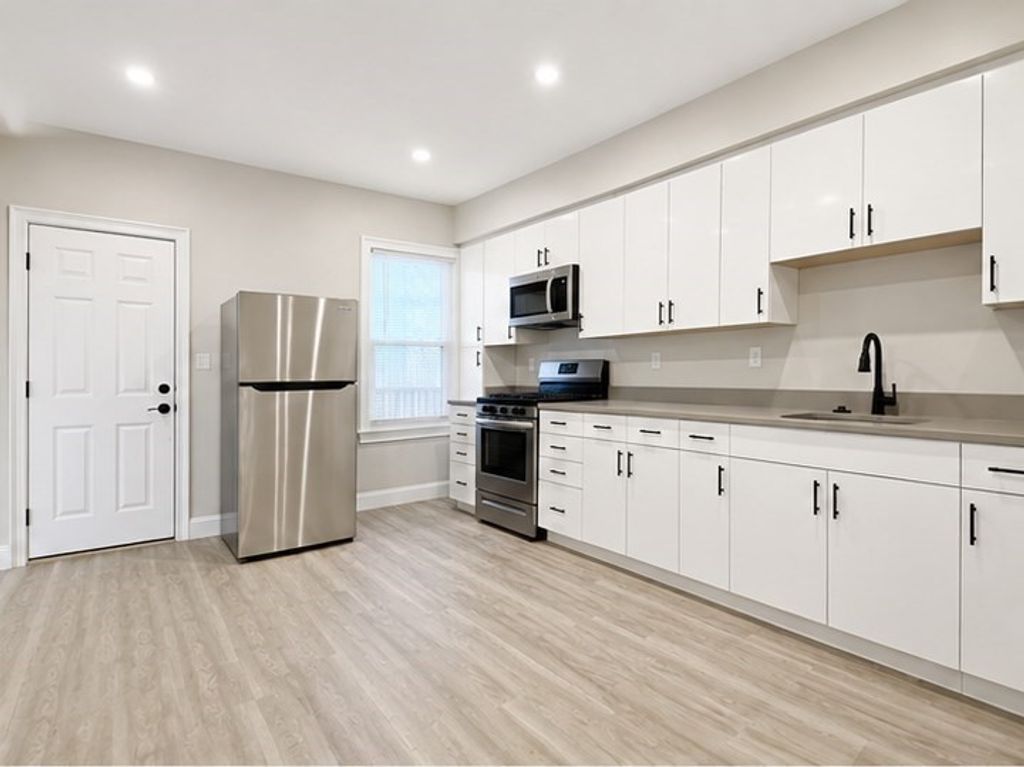 124 Trenton Street 2, Boston, MA 02128