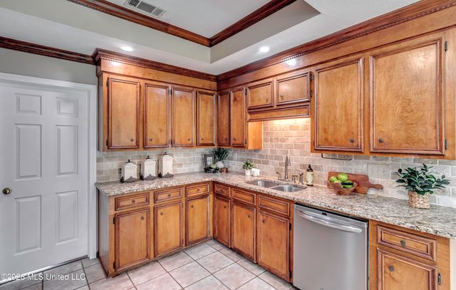 826 Riverchase Drive, Brandon, MS 39047