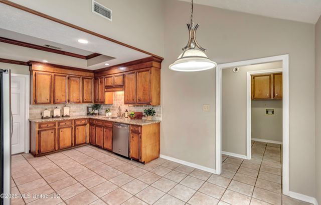 826 Riverchase Drive, Brandon, MS 39047