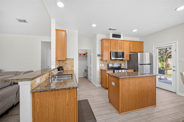 2707 Mystic Cove Lane, Pearland, TX 77584