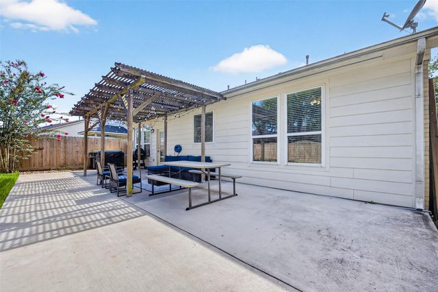 2707 Mystic Cove Lane, Pearland, TX 77584