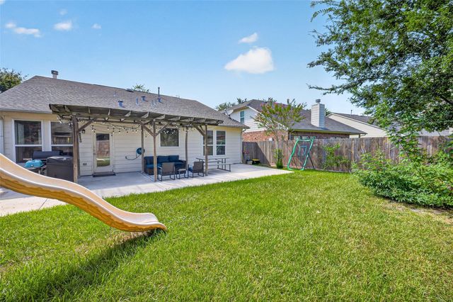 2707 Mystic Cove Lane, Pearland, TX 77584