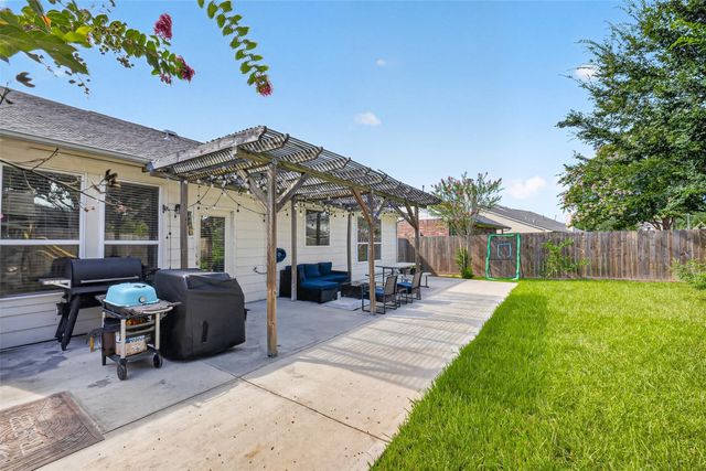 2707 Mystic Cove Lane, Pearland, TX 77584