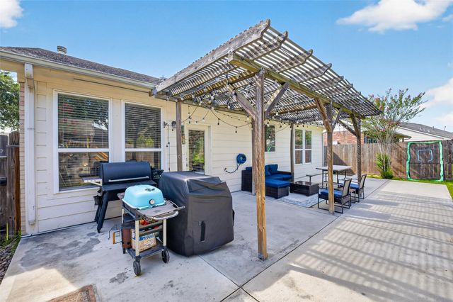 2707 Mystic Cove Lane, Pearland, TX 77584