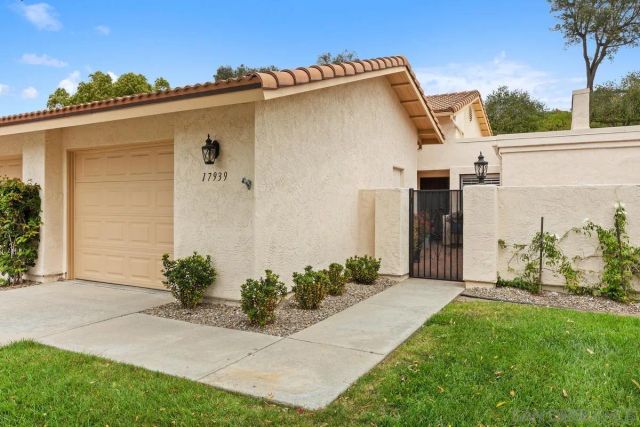 17939 Avenida Alozdra, San Diego, CA 92128