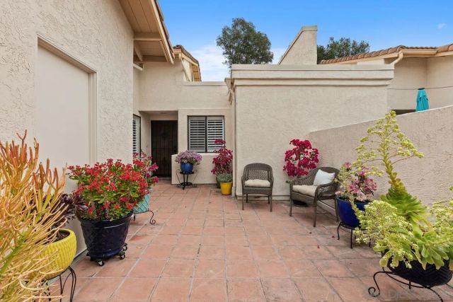 17939 Avenida Alozdra, San Diego, CA 92128